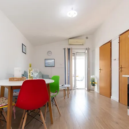 Apartman Slavica Near *