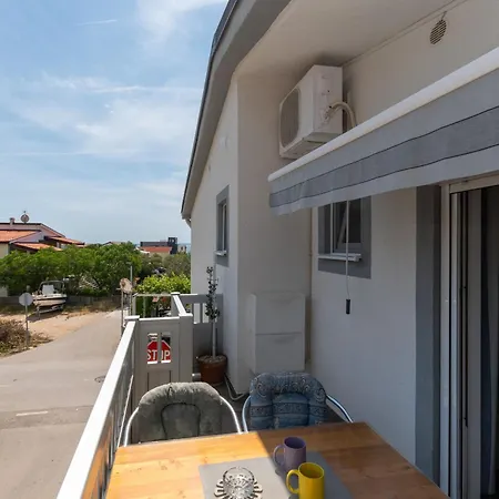 Slavica Near Apartman